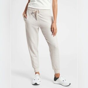 Athleta Balance Jogger Pant, Toasted Brown Heather SIZE Medium Petite